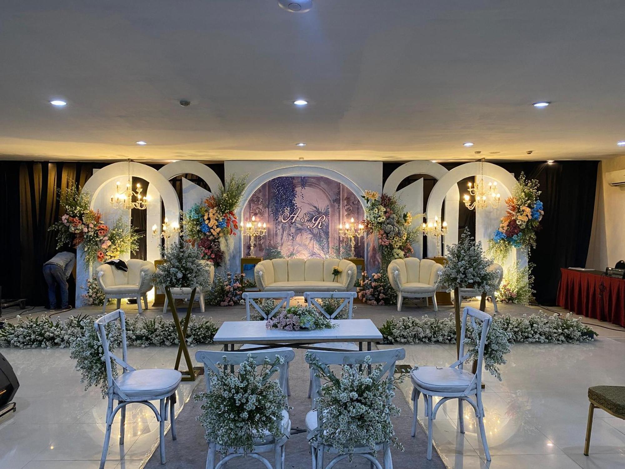 Utc Hotel Semarang Exterior photo
