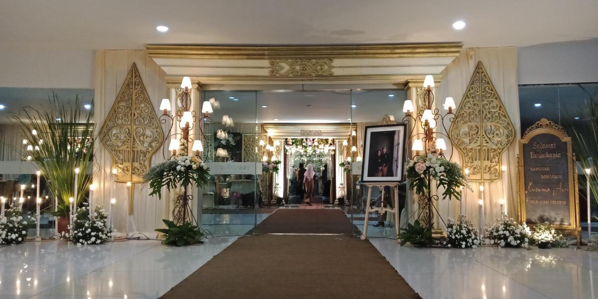 Utc Hotel Semarang Exterior photo
