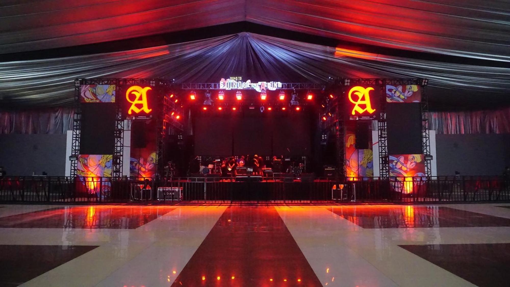 Utc Hotel Semarang Exterior photo